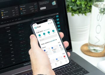 Finst breidt crypto aanbod uit naar 100+ coins en blijft aanzienlijk marktaandeel winnen